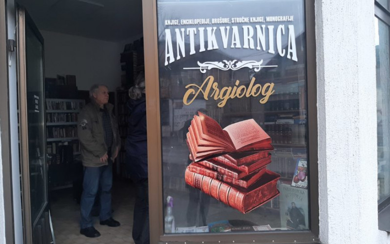 PRVA ANTIKVARNICA U BIJELJINI Vlasnik sebi ispunio želju, obradovao i sugrađane