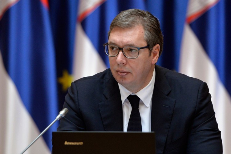 Vučić: Sutra stiže još pola miliona kineskih vakcina