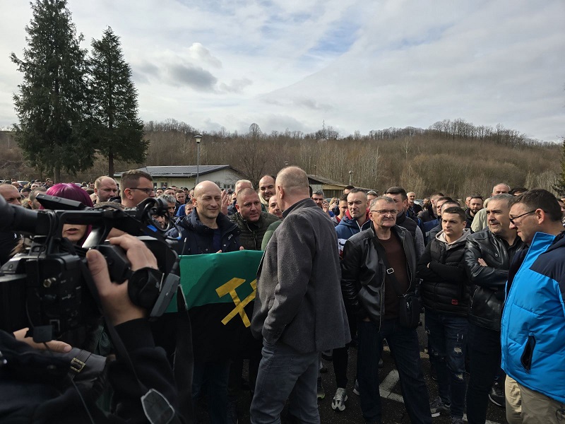 Protest u Ugljeviku: Radnici poručili da ne žele bogaćenje trećih lica na ležištu uglja Istok 2