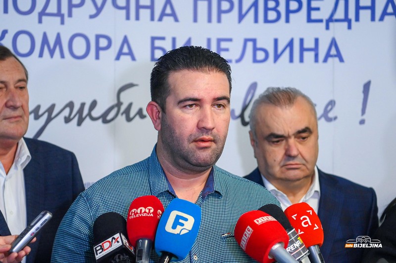 Stevanović najavio rekonstrukciju kolovoza na starom mostu u Rači