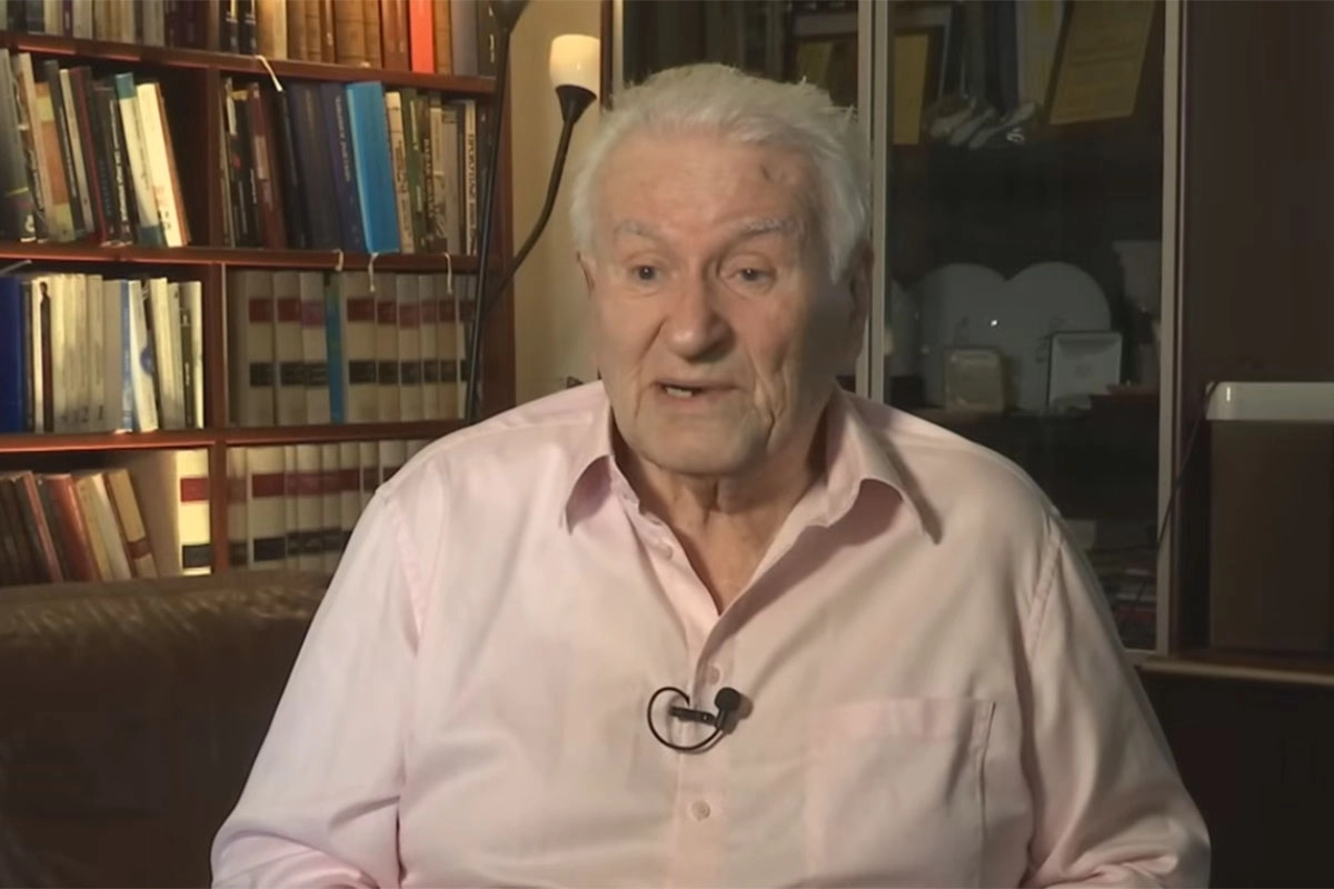 Preminuo Dragoljub Mićunović