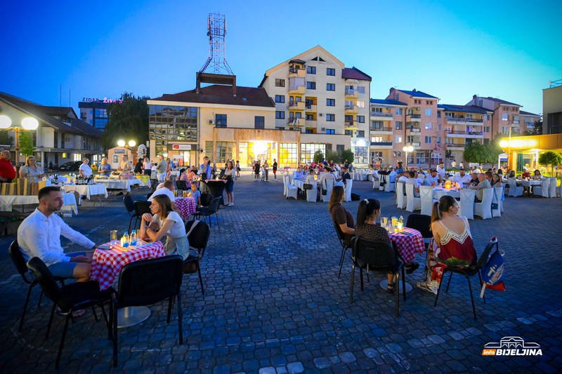 Magično veče u Ugljeviku: Posjetioci uživali u 