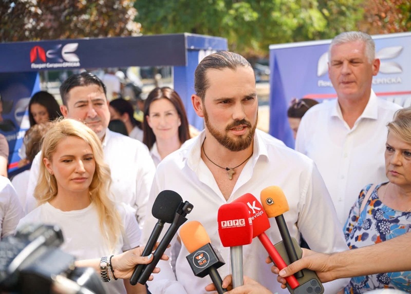 Stanišić: Ne treba rušiti vlast, nego uspostavljati sistem