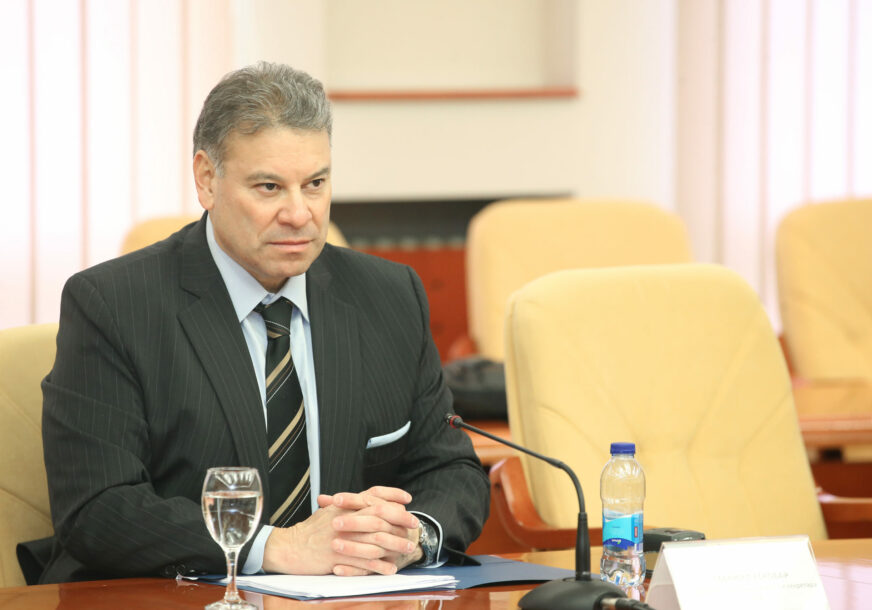 Umirivanje Sarajeva ili uvod u NOVE SANKCIJE: Eskobar optužio Dodika za podrivanje Dejtona