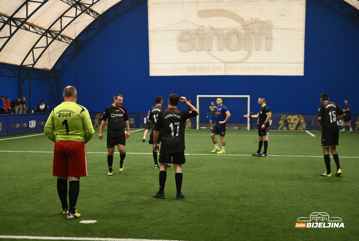 Pripadnici PU Bijeljina na turniru u malom fudbalu: Trifković najbolji igrač, a Pavlović strijelac (FOTO)