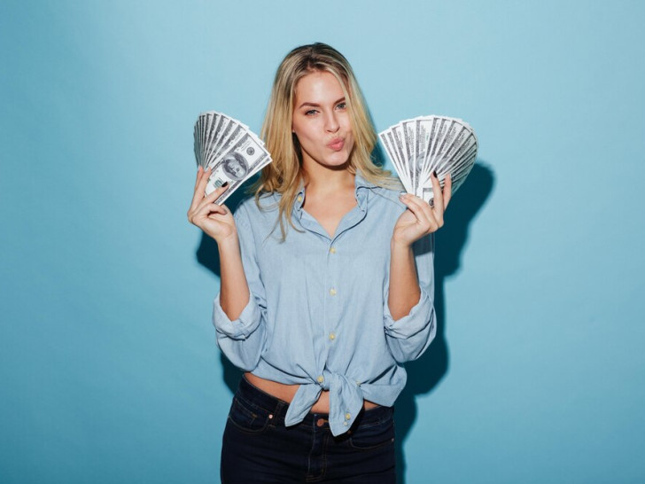 Ova četiri znaka će do kraja 2025. plivati u novcu