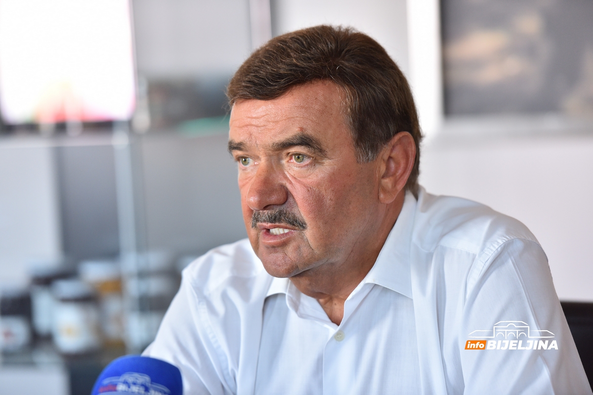 Milorad Krstić, vlasnik fabrike „Sava Semberija“: Receptura je naš najveći kapital (VIDEO)