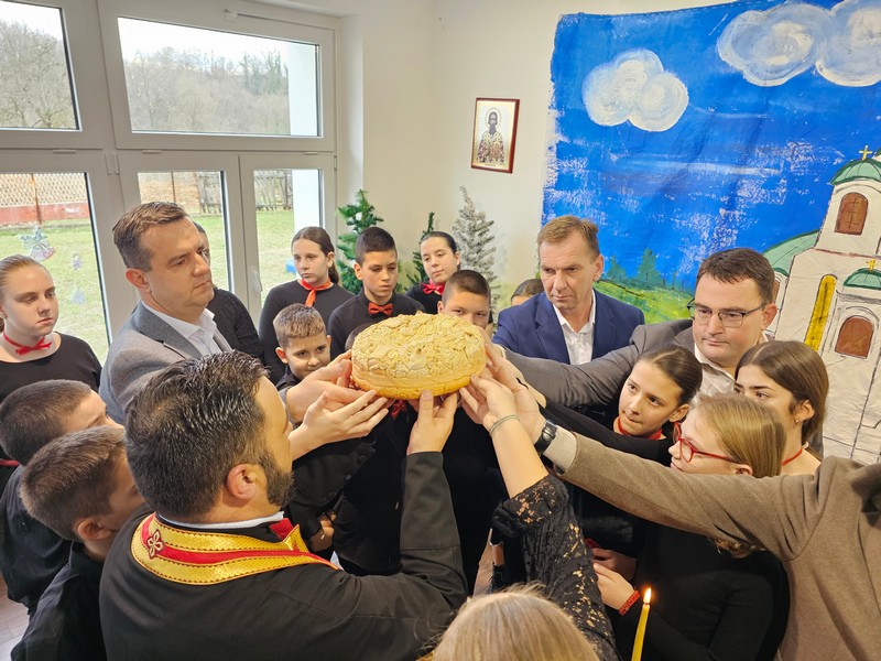 Ugljevičke škole proslavile Savindan:  Načelnik Gajić uputio Svetosavsku čestitku