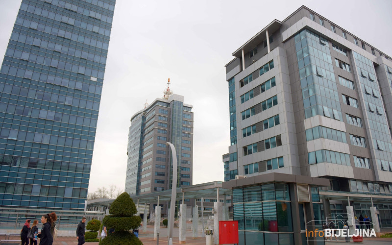 NE DOLAZE NA POSAO, A PRIMAJU PLATU: Kontrola neradnika posao za inspektore