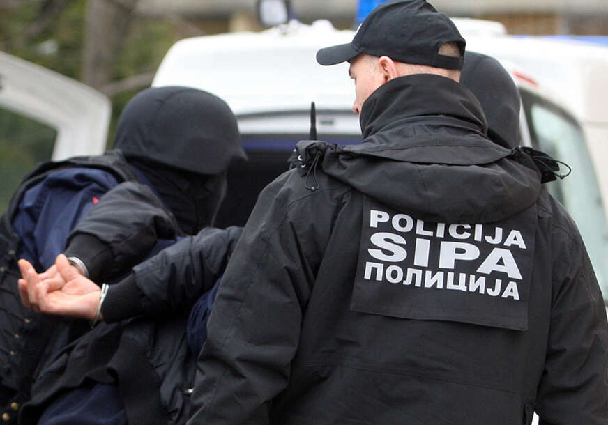 Velika akcija SIPA zbog droge: Upali i u zatvor, 10 uhapšenih