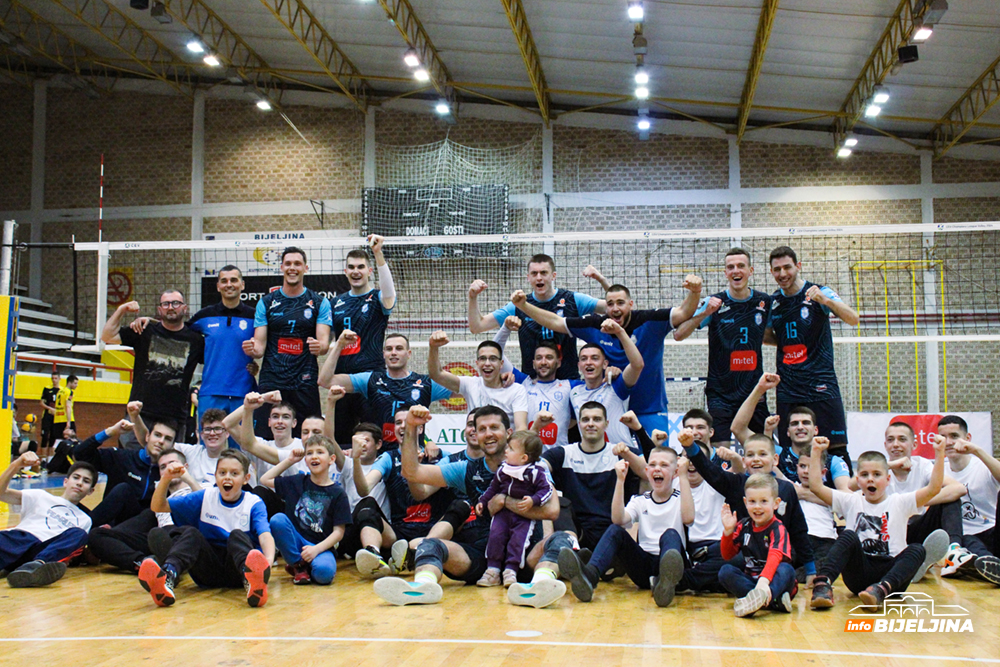 Odbojkaši Radnika nastavili sa pobjedama: U prvom meču polufinala savladan Domaljevac (FOTO)