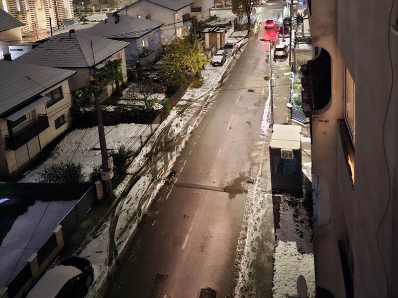 Šamac: Putevi očišćeni, saobraćaj normalizovan nakon prvog snijega /FOTO/