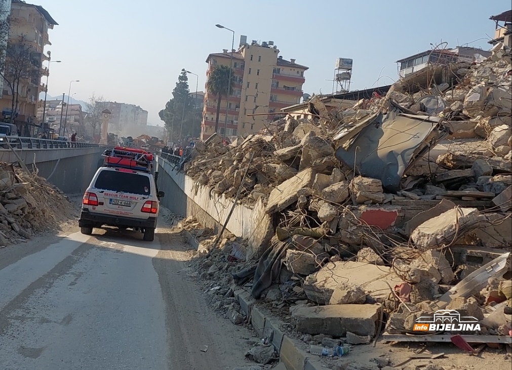 Spasioci iz Srpske nadaju se da će naći još preživjelih