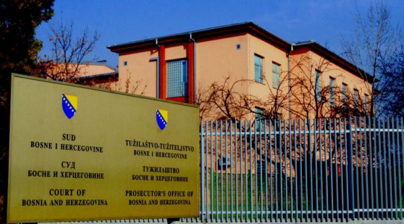 Pripadnik DKP-a osumnjičen da je ustupao policijsku opremu dilerima