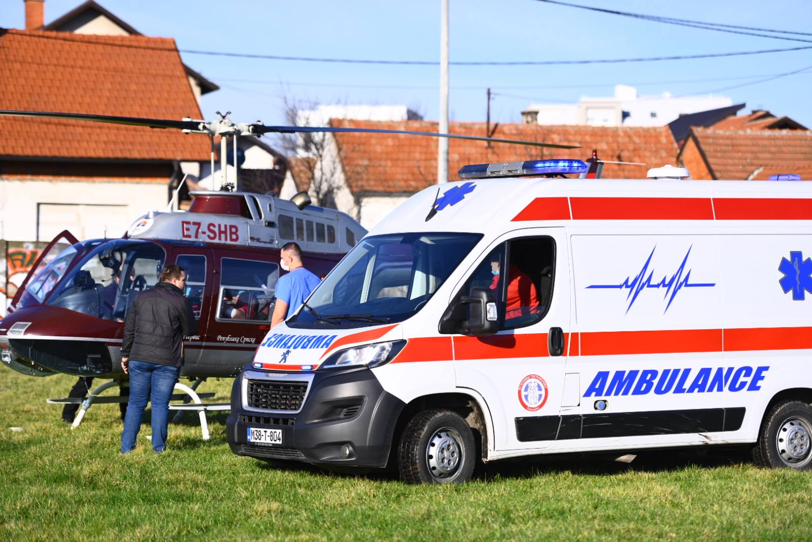 Pacijent helikopterom hitno transportovan iz Trebinja u Bijeljinu (VIDEO)