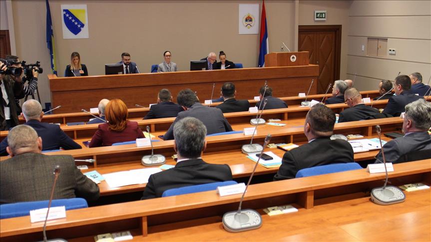 Na „bijelom hljebu“ 13 delegata iz Vijeća naroda RS