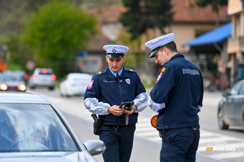 Policija kaznila Bijeljinca: Zaustavili ga pa pronašli sumnjivu materiju