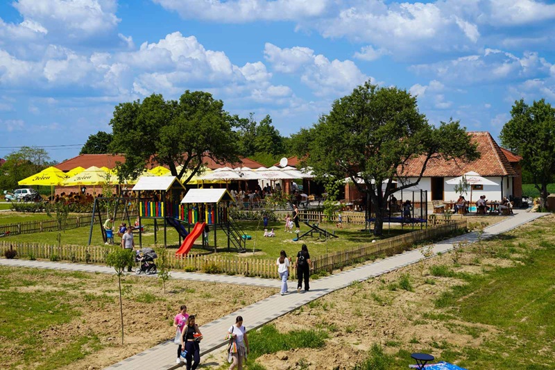 Sunčan vikend ispred nas: Idealna prilika da uživate u Čičinom sokačetu 