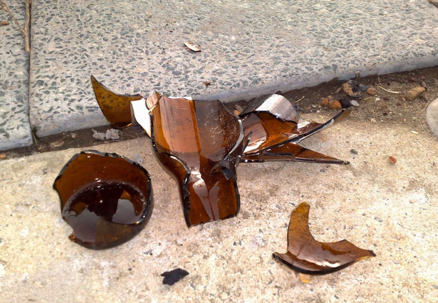 Austrija: Državljaninu BiH razbio glavu flašom viskija