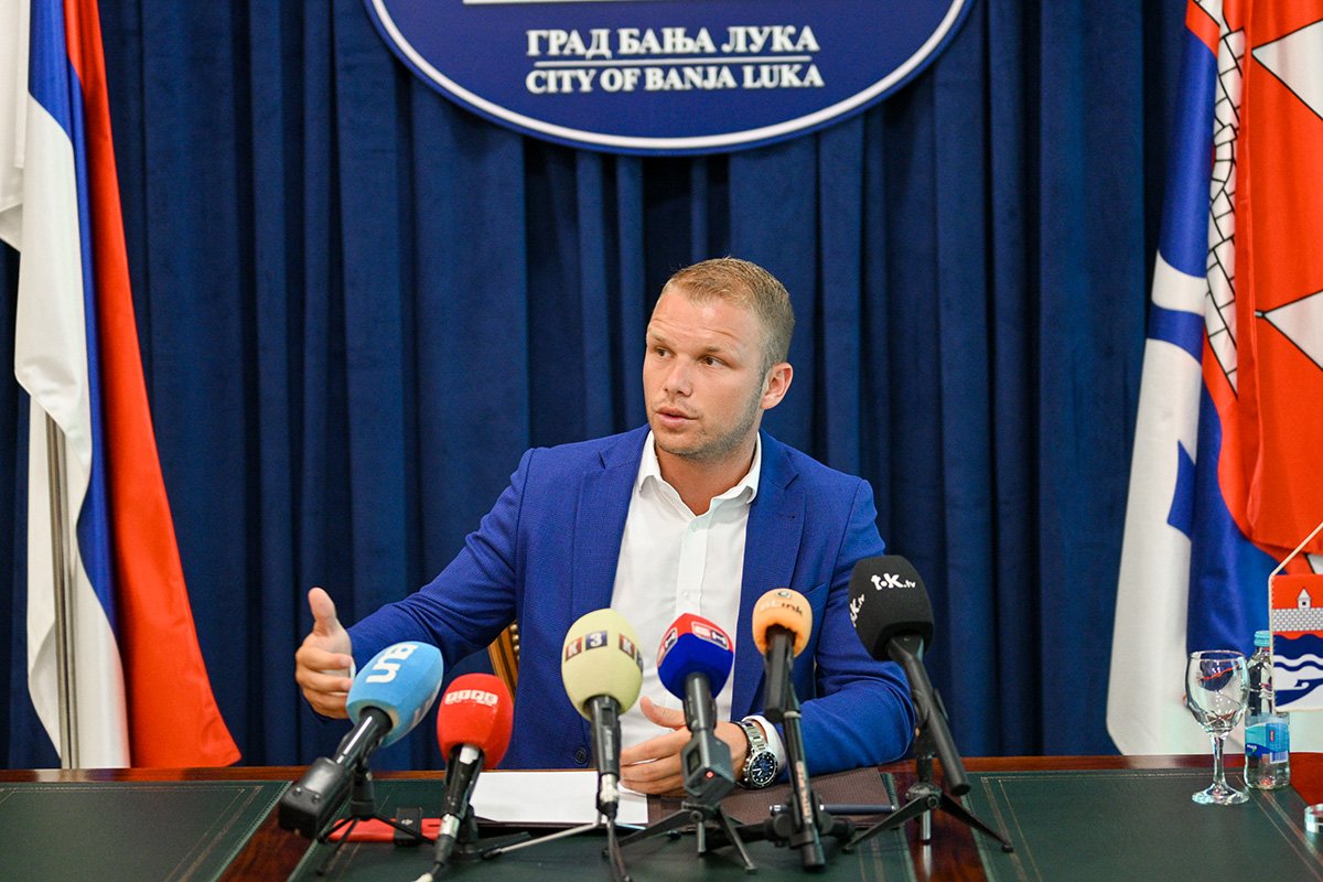 Stanivuković: Đajić laže, katastrofalna inicijativa promjene lokacije spomenika