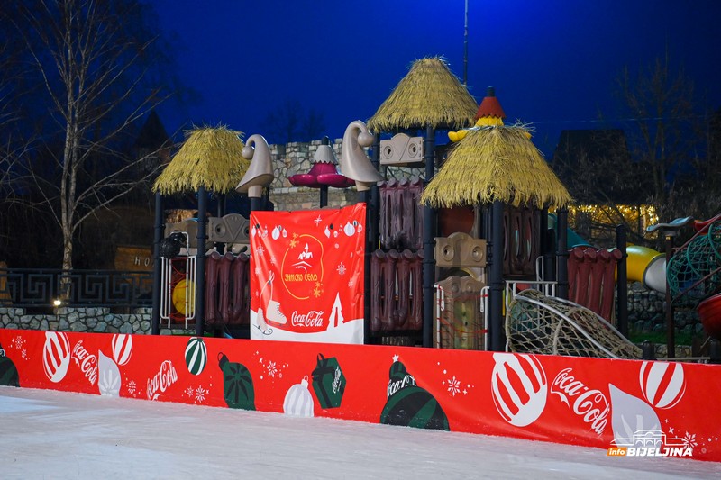 Vrhunski doživljaj u Etno selu Stanišići: Osjetite adrenalin na klizalištu od 500 kvadrata (FOTO)