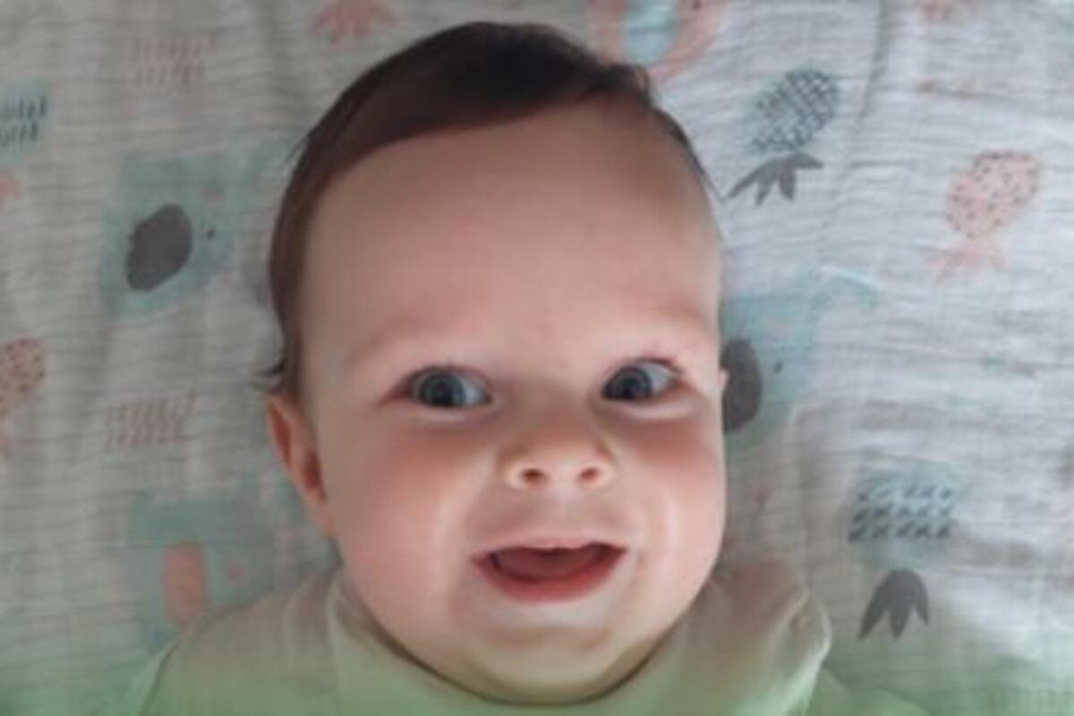 Mali Vukan slavi prvi rođendan: Njegovo stanje se poboljšava, sam drži flašicu i uzima igračke