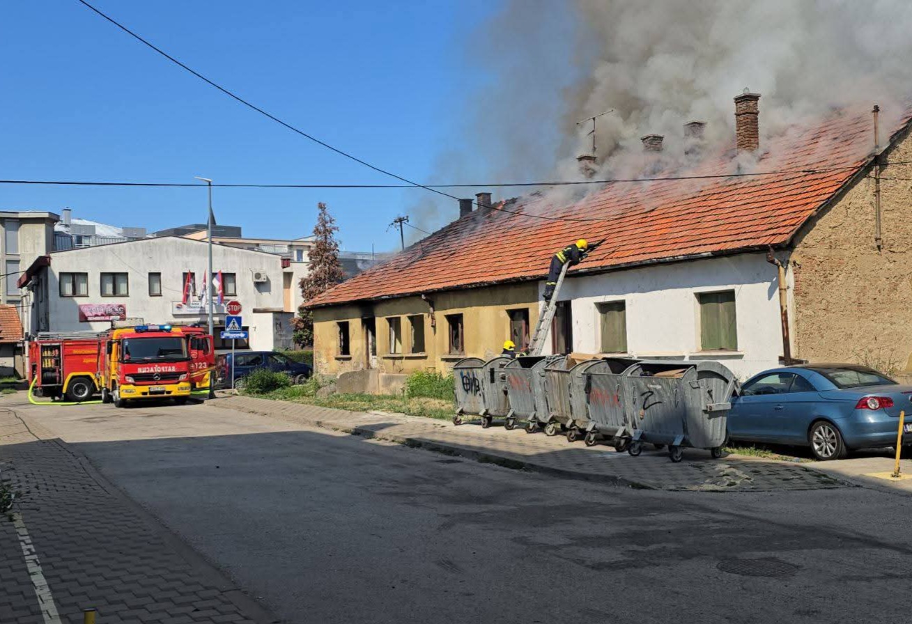 Vatrogasci se oglasili o velikom požaru u Bijeljini (FOTO, VIDEO)