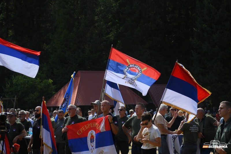 Sabor boraca u Han Pijesku: Minić pozvao na slogu i jedinstvo Srba (FOTO)