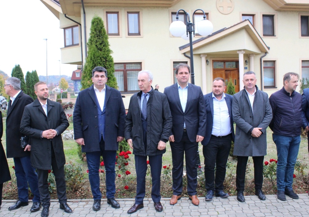 SLAVA OPŠTINE UGLJEVIK, Episkop Fotije: Jedinstvo, crkve, naroda i vlasti je put Svetosavski