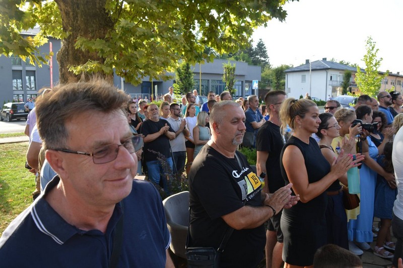 „MAJEVICA BEZ RUDNIKA!“ Protest u Loparama protiv eksploatacije litijuma