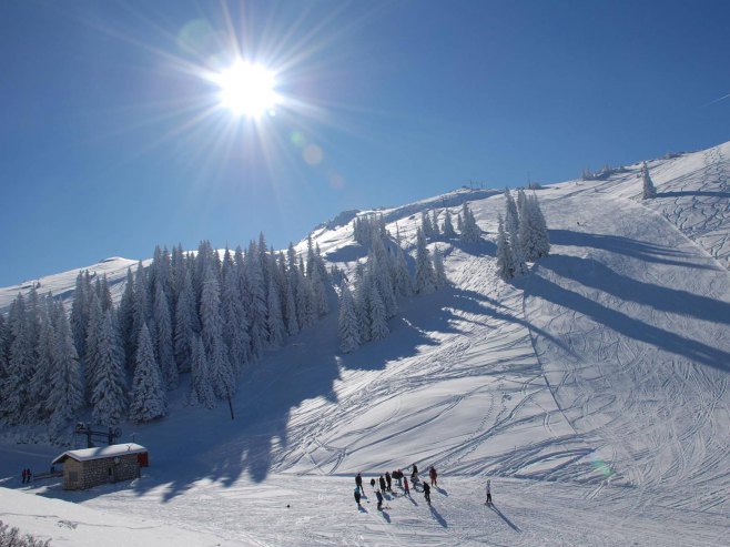 Počinje skijanje na Јahorini
