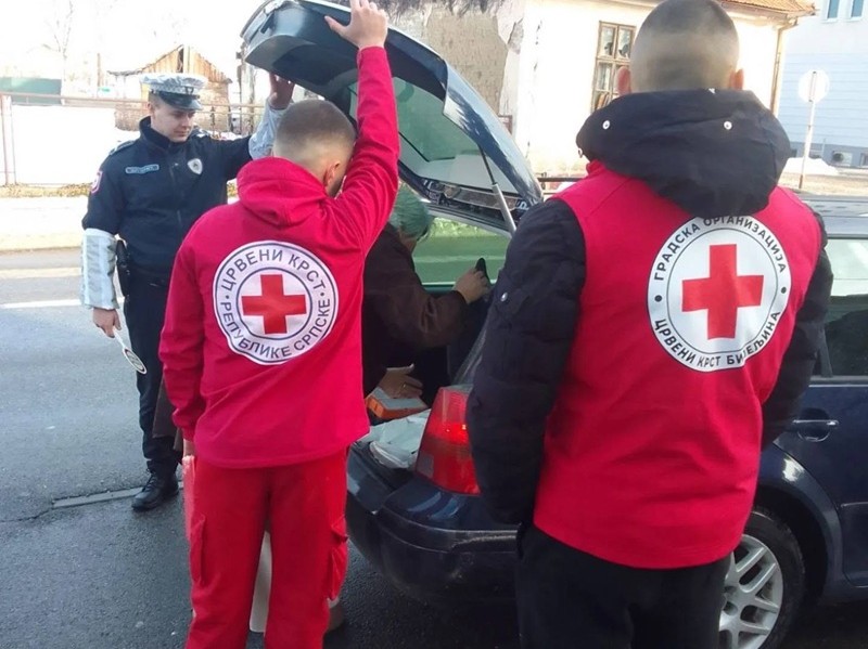 Akcija policije i Crvenog krsta u Bijeljini: Vozači će besplatno dobiti 150 