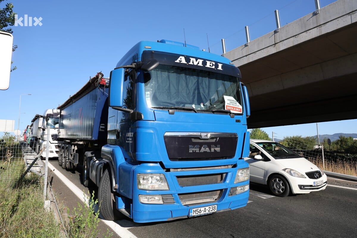 Danas bi mogle prestati blokade puteva nakon niza održanih sastanaka