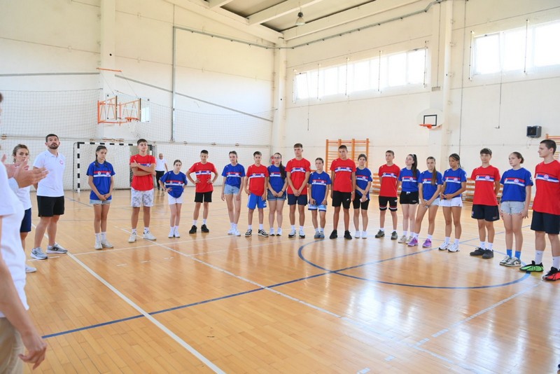 U Dvorovima svečano otvoren košarkaški kamp (FOTO)