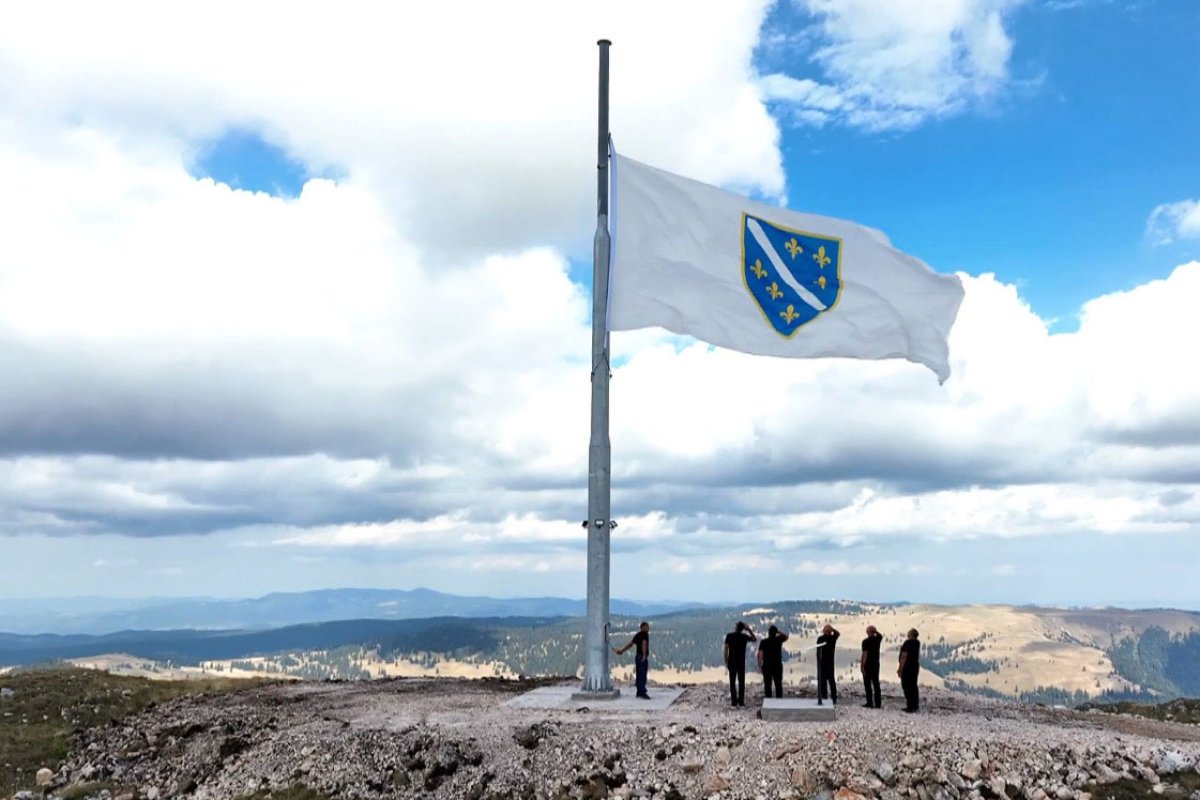Srbi neće dozvoliti povratak zastave RBiH pod kojom su brutalno ubijani
