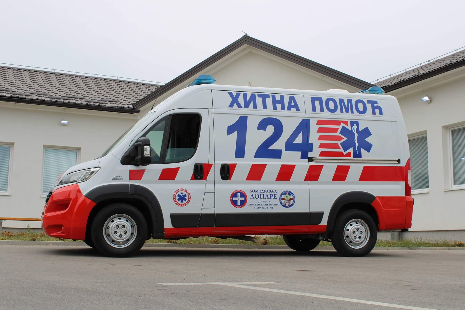 Lopare: Uz podršku Udruženja Majevičana u Švajcarskoj nabavljeno sanitetsko vozilo 