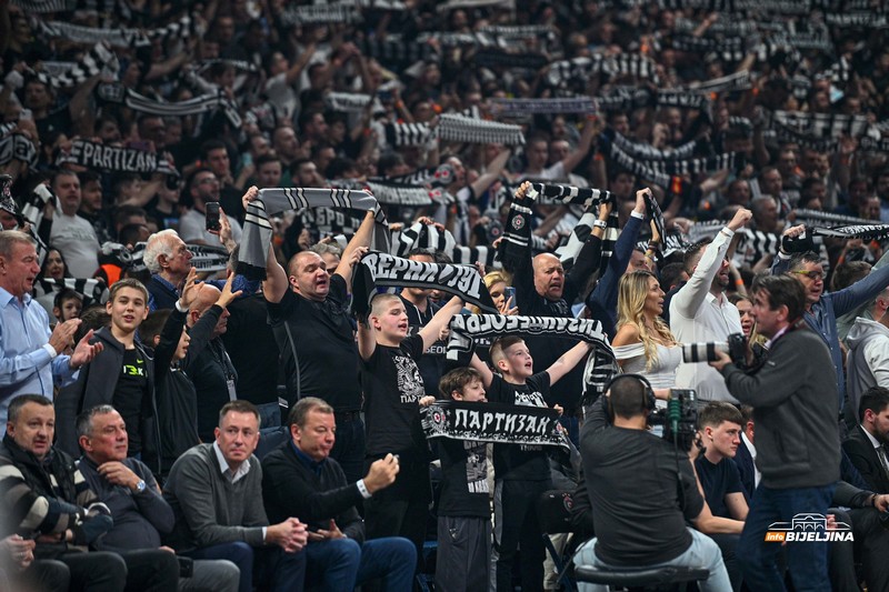 ZALET ZA ABA LIGU Partizan pred prepunom Arenom se oprašta od Evrolige (FOTO) 