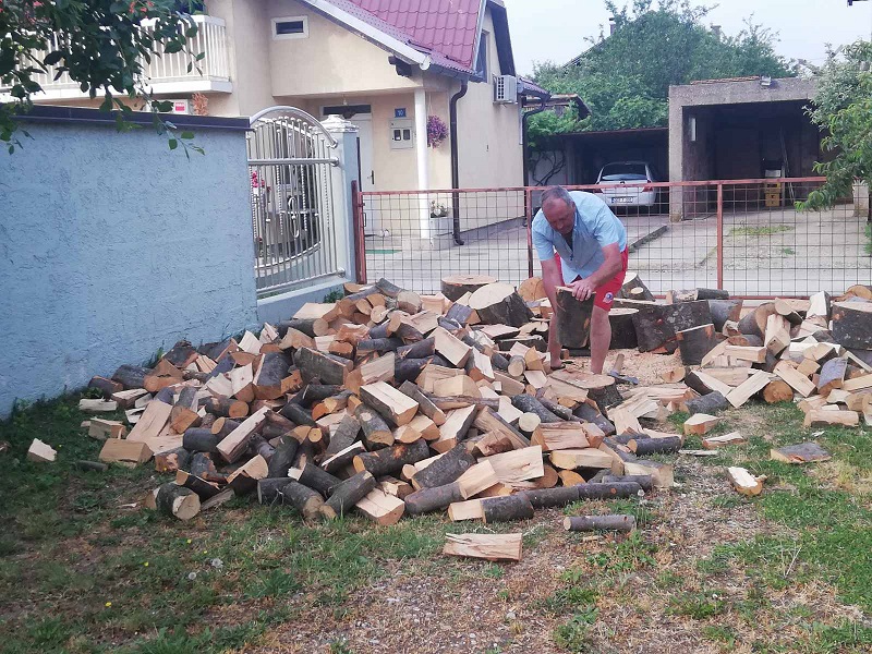 PROBLEMI SA NABAVKOM OGREVA U SEMBERIJI Cijene čak dvostruko veće u odnosu na prošlu godinu
