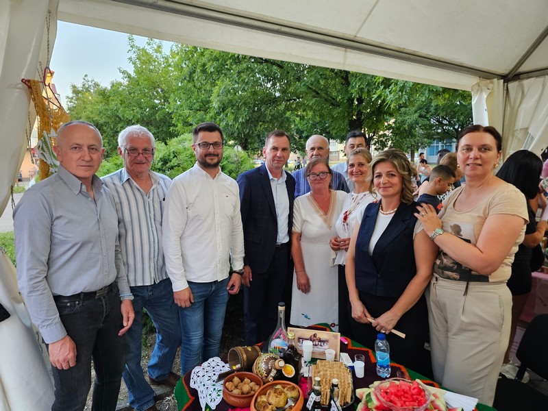 Vidovdanski sabor rukotvorina u Ugljeviku: Pregršt djela zlatnih ruku (FOTO)