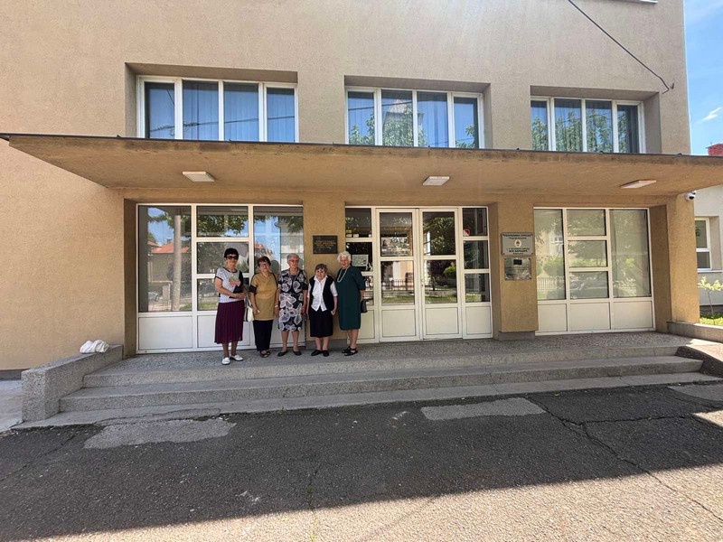 Emotivan susret nakon više od šest decenija: Bivše učenice Učiteljske škole Bijeljina ponovo zajedno