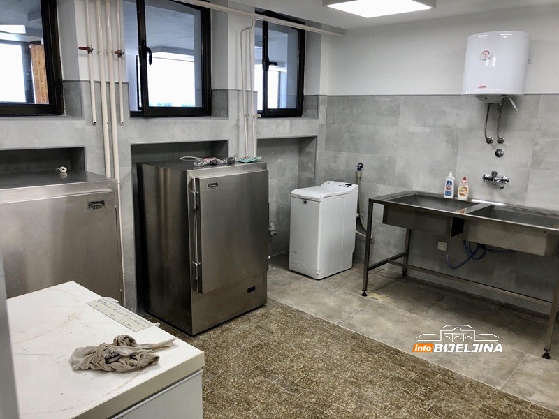 Učenici u Bijeljini praviće sokove, tjesteninu i sir – škola dobila opremu vrijednu milion maraka