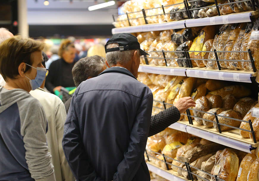 Evo koliko su u Srpskoj za samo 12 mjeseci poskupile pite i torte