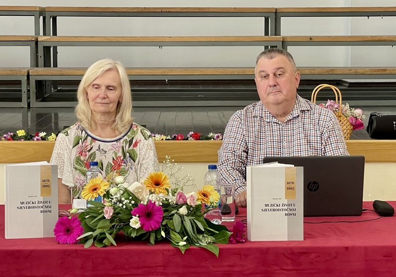 U Bijeljini promovisana knjiga o 110 godina muzičkog života u sjeveroistočnoj Bosni – plod dvodecenijskog istraživanja
