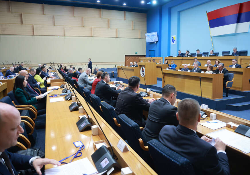 Sjednica NSRS o novom Ustavu Republike Srpske JOŠ NIJE POČELA