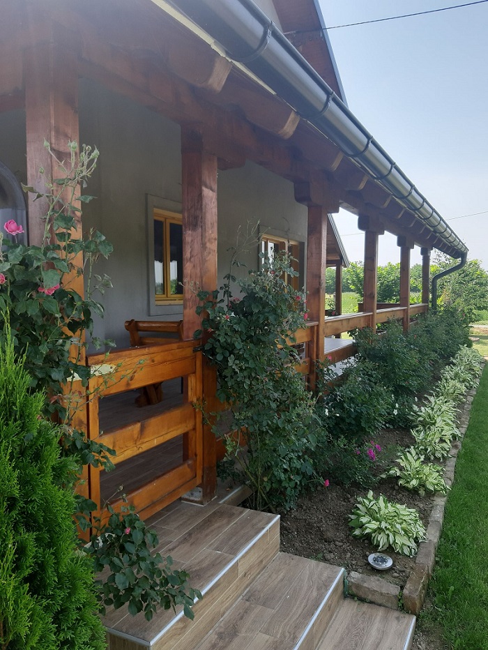 Pogledajte kako izgleda NAJLJEPŠE DVORIŠTE SEMBERIJE