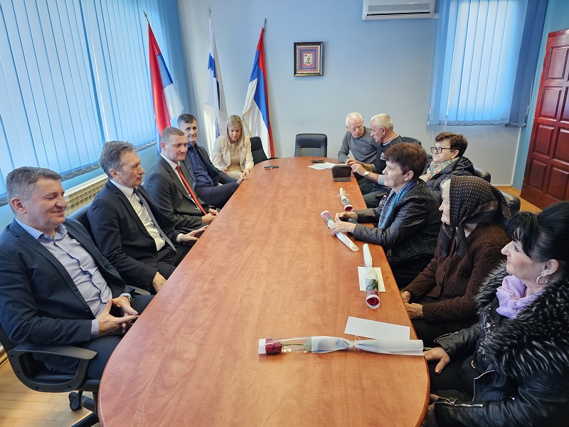 Osmomartovski dar za heorine: Majke nad majkama