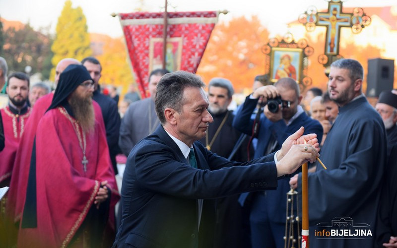 SVIJETLI SVETA PETKA: Vasilije Perić čestitao sugrađanina krsnu slavu