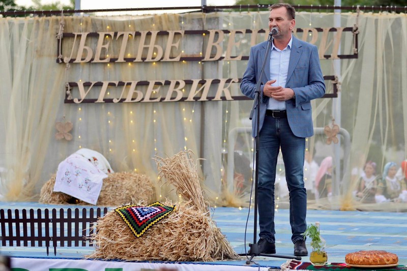 Otvorene „Ljetnje večeri Ugljevik 2026“: Folklor i tradicija obilježili prvo festivalsko veče