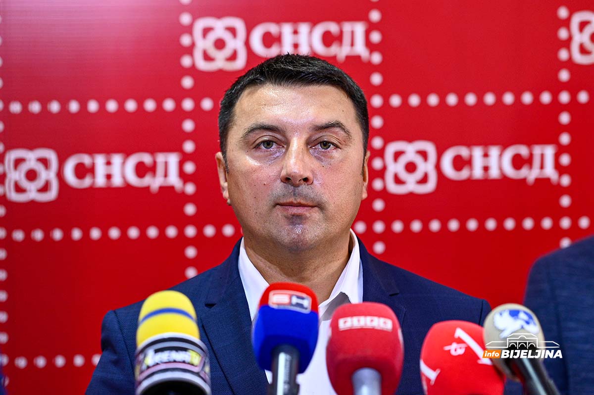 Lazić: Spriječićemo svaki pokušaj manipulacije poljoprivrednicima (FOTO)