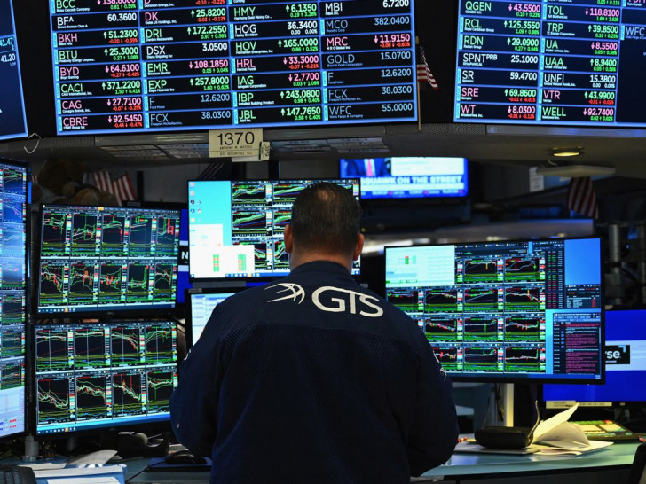 Investitori bježe u zlato: Cijena na istorijskom maksimumu, stižu prognoze i do 5.000 dolara